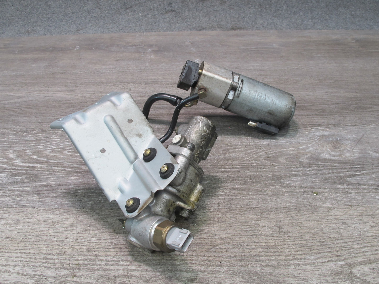 96-97 Mercedes W140 C140 Cl-class ABS ESP Brake Valve Block w Pump OEM