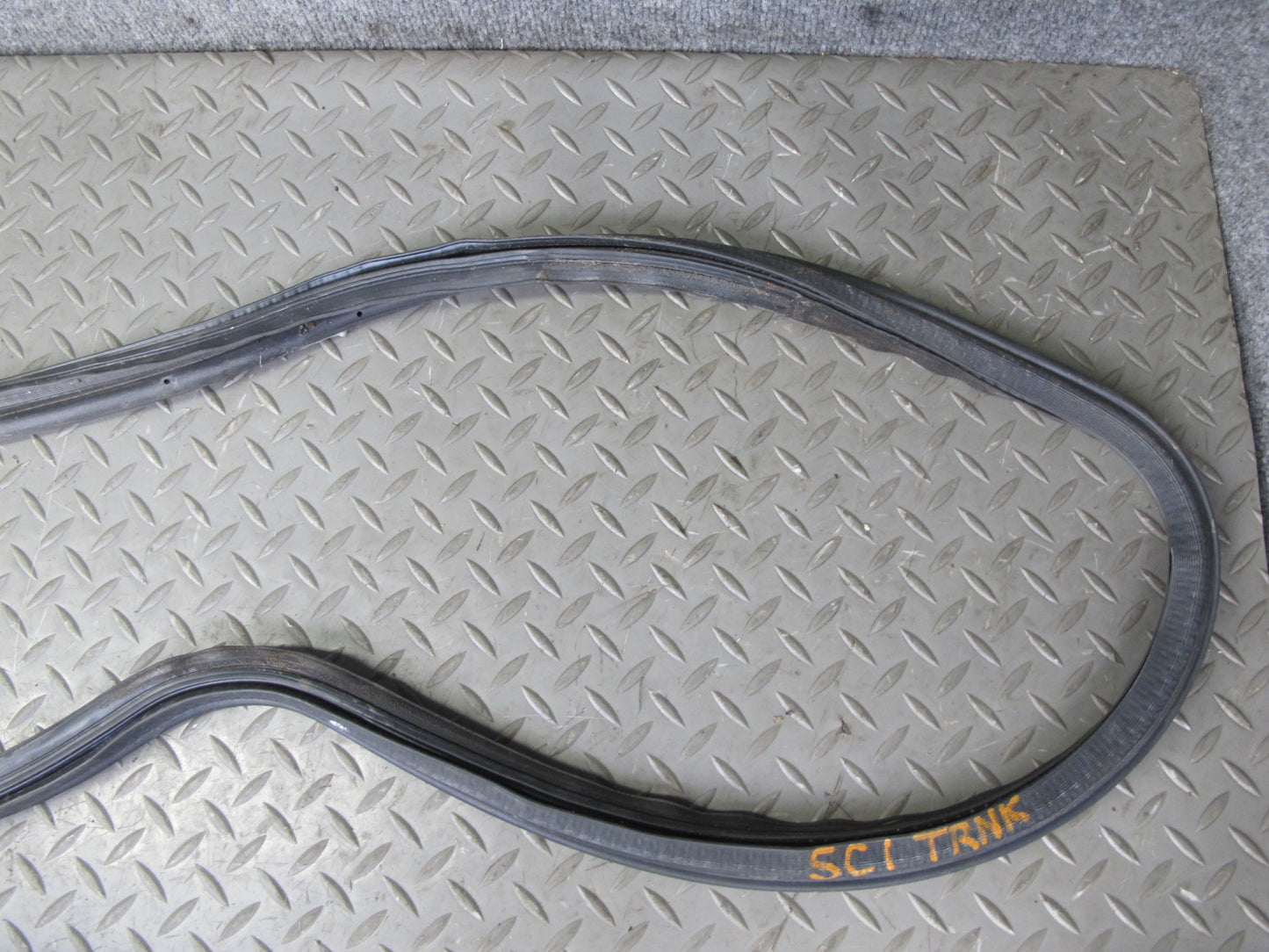 92-00 Lexus JZZ31L SC400 SC300 Rear Trunk Weatherstrip Rubber Seal Gasket OEM