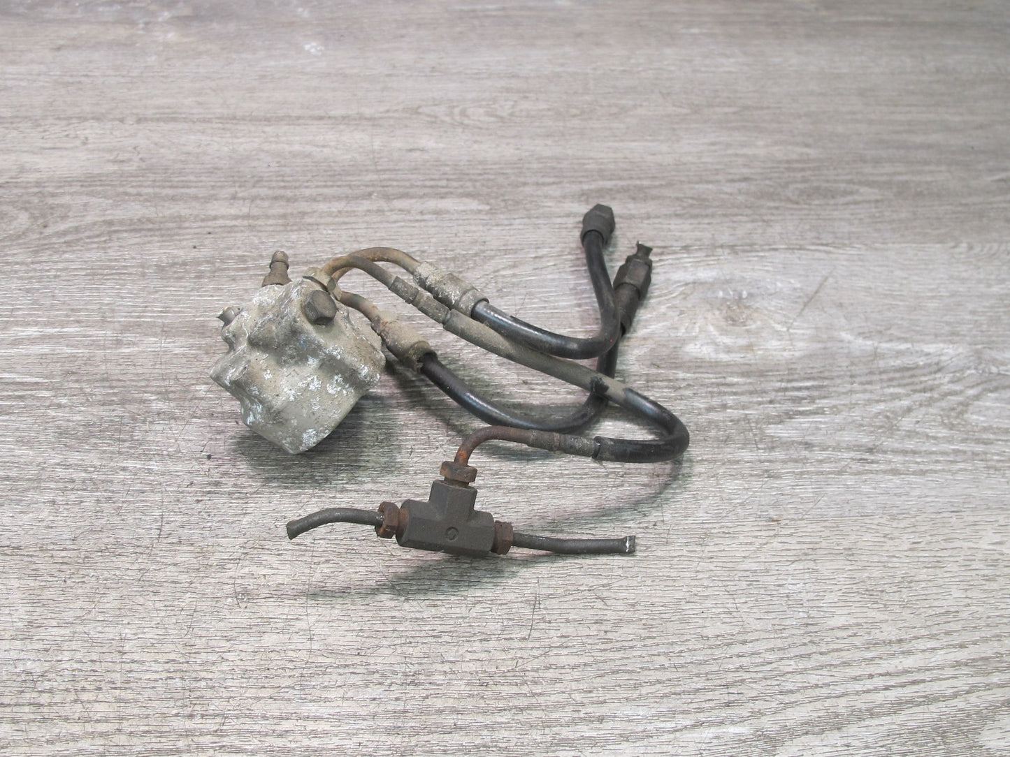 96-99 Mercedes W140 C140 Cl-class Rear Suspension Height Leveling Valve OEM