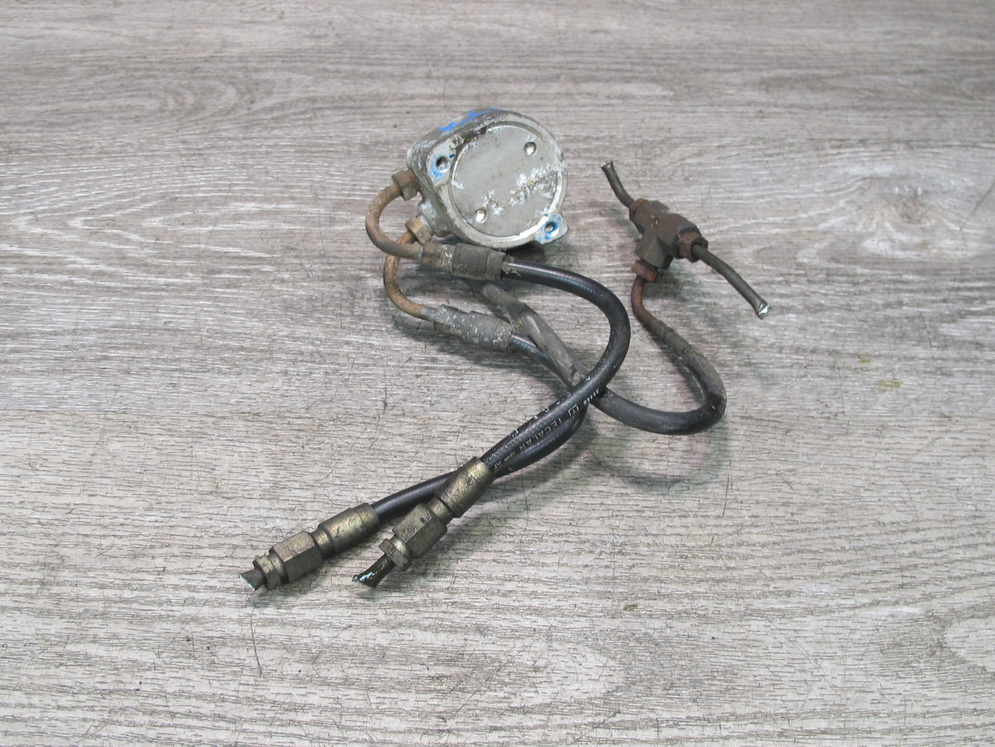 96-99 Mercedes W140 C140 Cl-class Rear Suspension Height Leveling Valve OEM