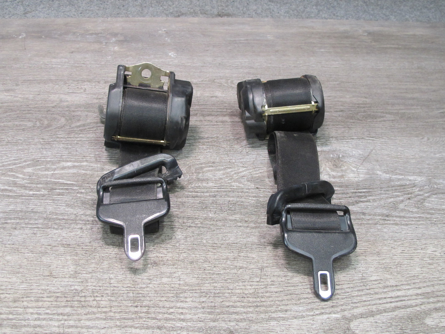 96-99 MERCEDES W140 COUPE CL600 REAR RIGHT & LEFT SIDE SEATBELT RETRACTOR SET OEM