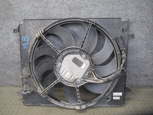 2017-2020 Maserati Levante M161 3.0L Engine Radiator Cooling Fan Motor Shroud