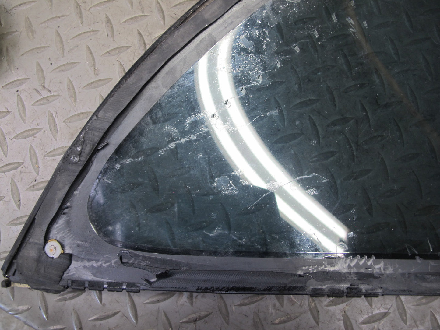 90-95 Nissan Z32 300ZX Coupe 2+0 Rear Left Quarter Glass Window OEM