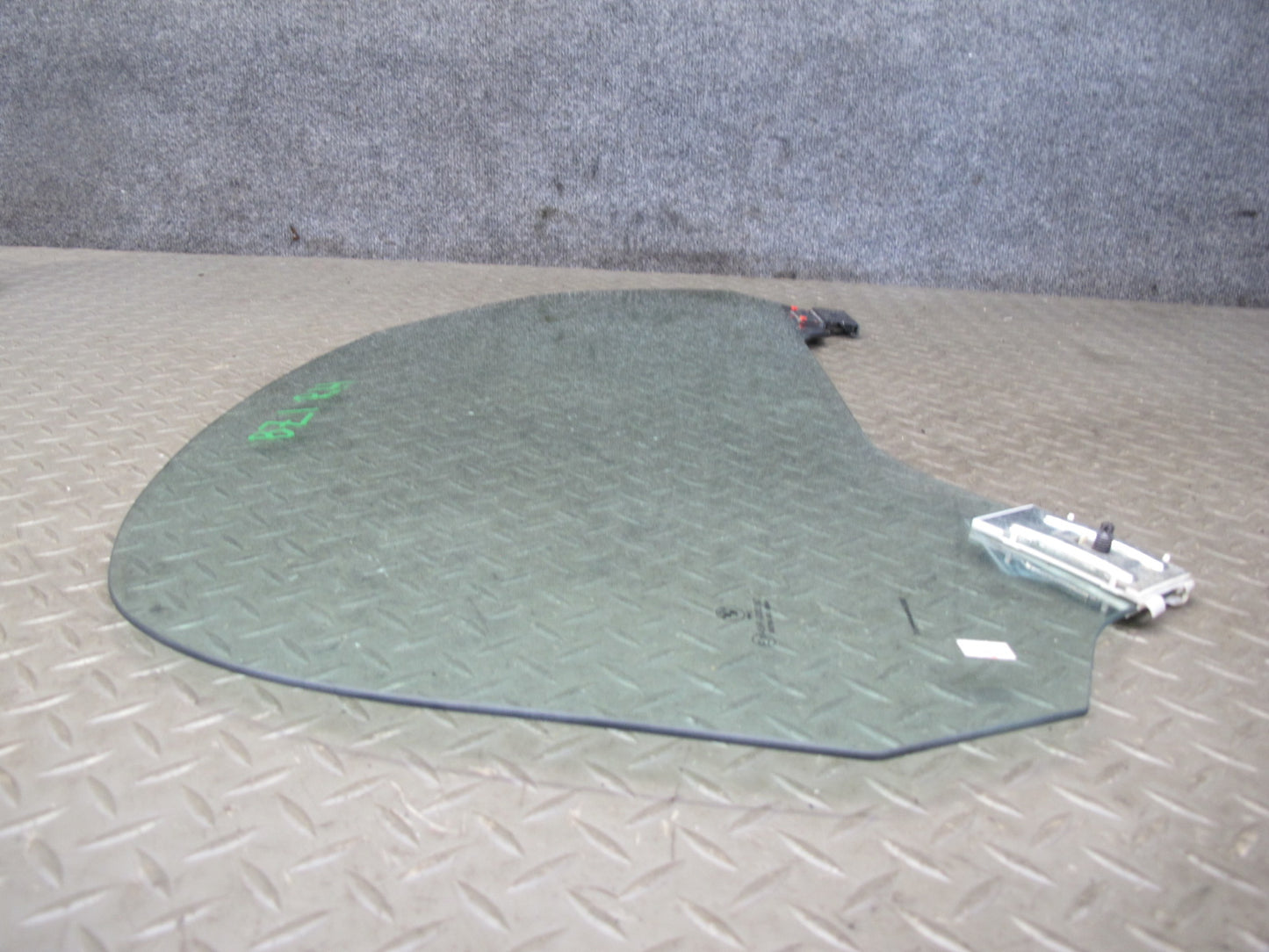 03-08 BMW E85 Z4 Front Right Passenger Door Window Glass OEM
