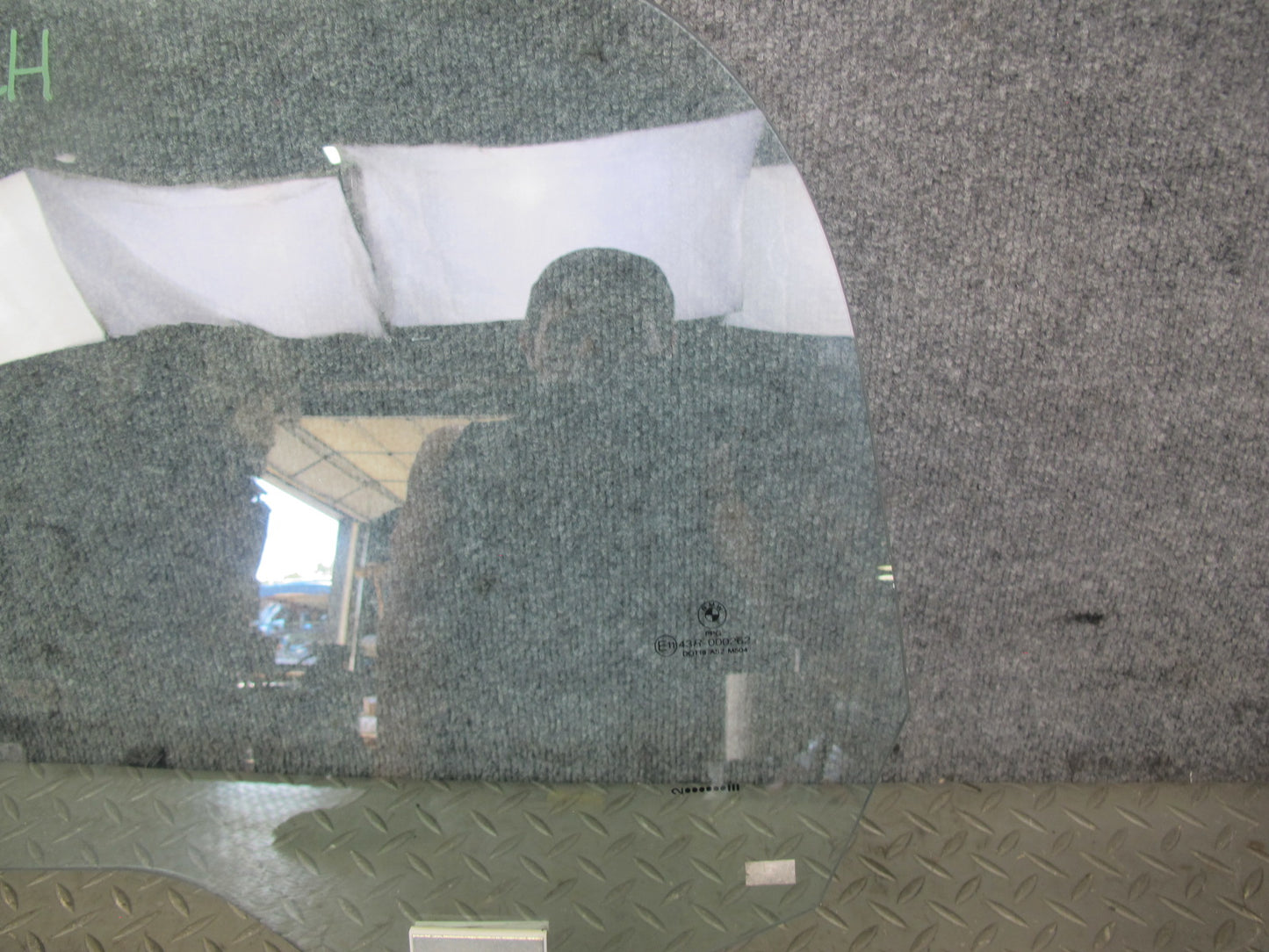 03-08 BMW E85 Z4 Front Left Driver Door Window Glass OEM