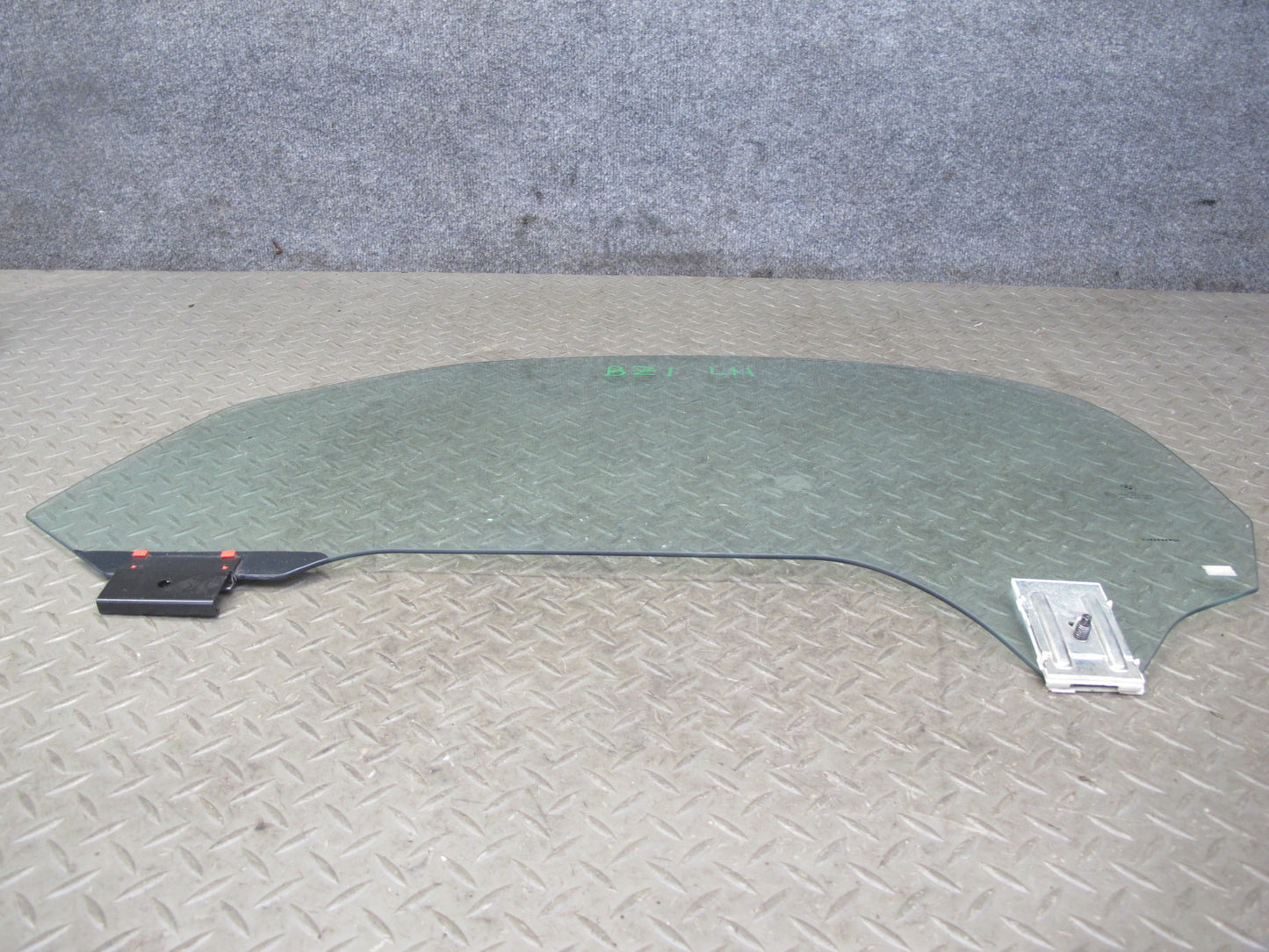 03-08 BMW E85 Z4 Front Left Driver Door Window Glass OEM