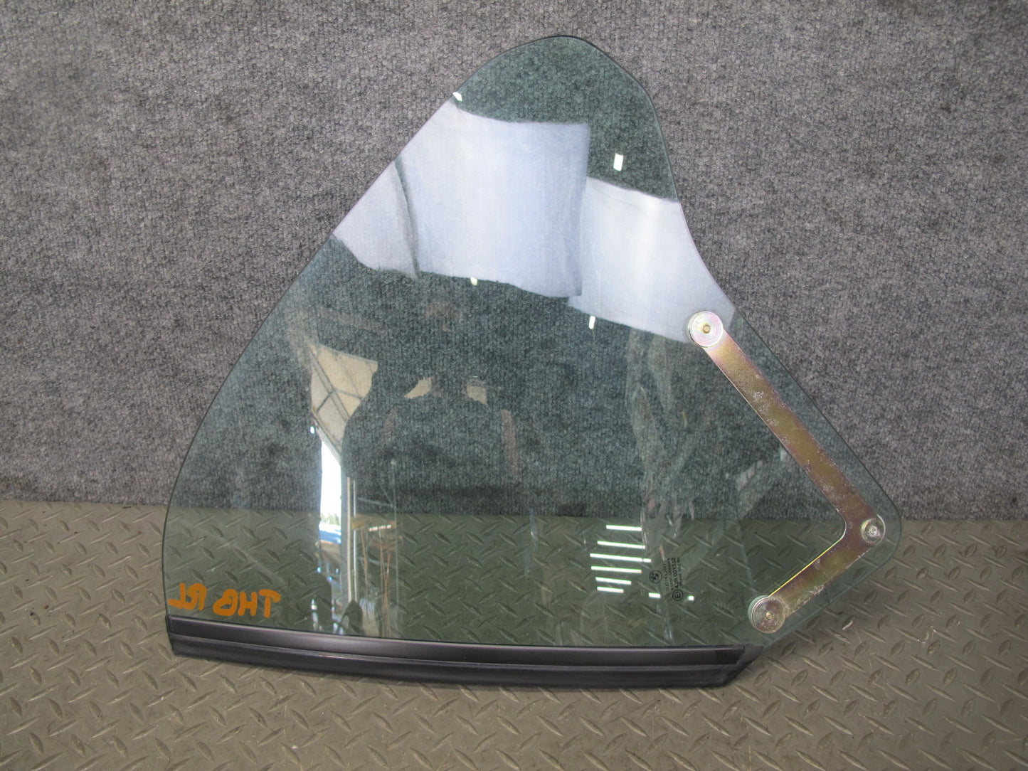94-99 BMW E36 3-SERIES Convertible Rear Left Quarter Glass Window OEM