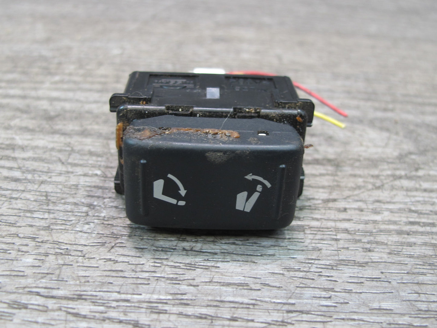 11-17 Infiniti QX56 QX80 Rear Left or Right Side Seat Fold Down Switch Button