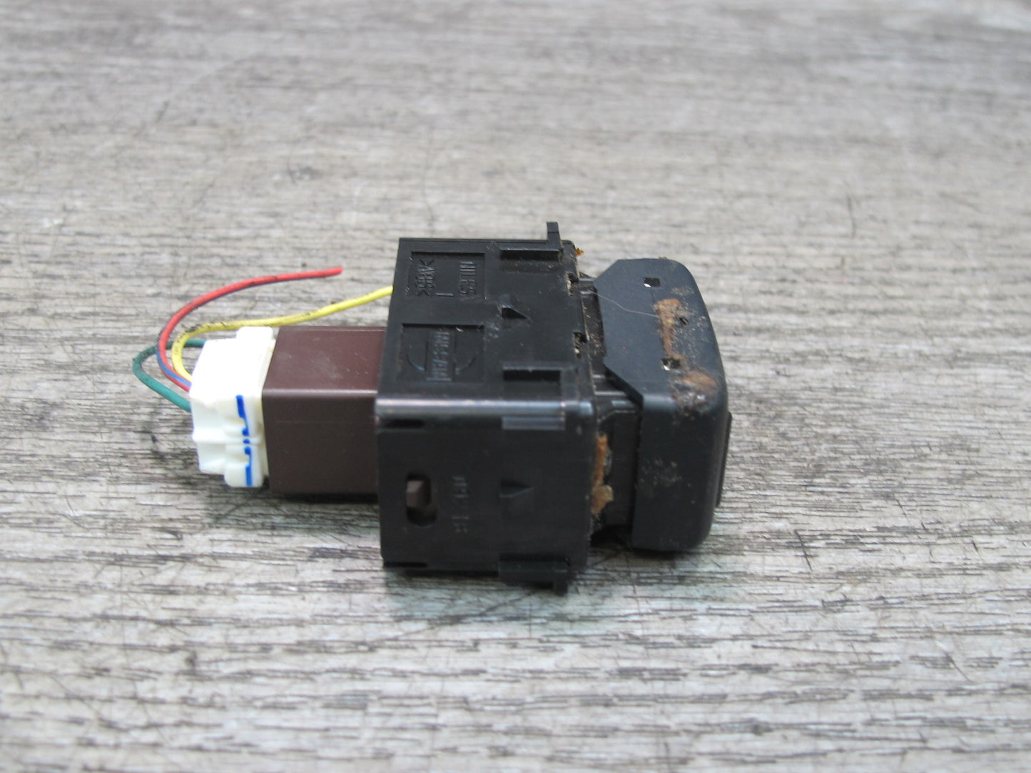 11-17 Infiniti QX56 QX80 Rear Left or Right Side Seat Fold Down Switch Button