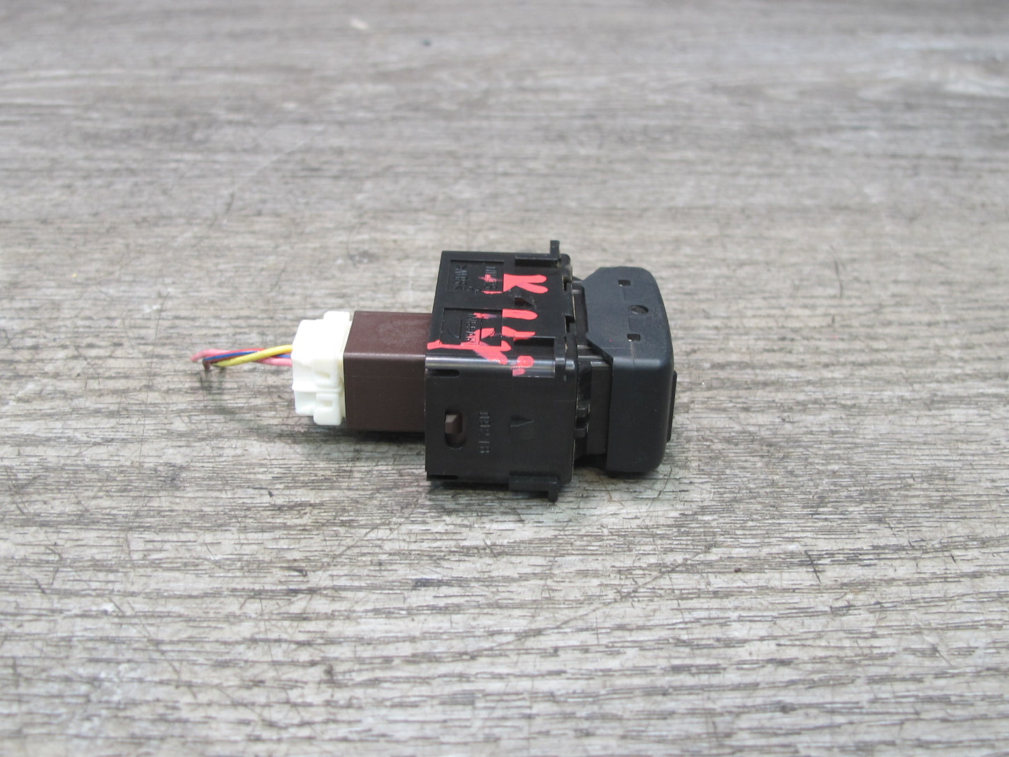 11-17 Infiniti QX56 QX80 Rear Left or Right Side Seat Fold Down Switch Button