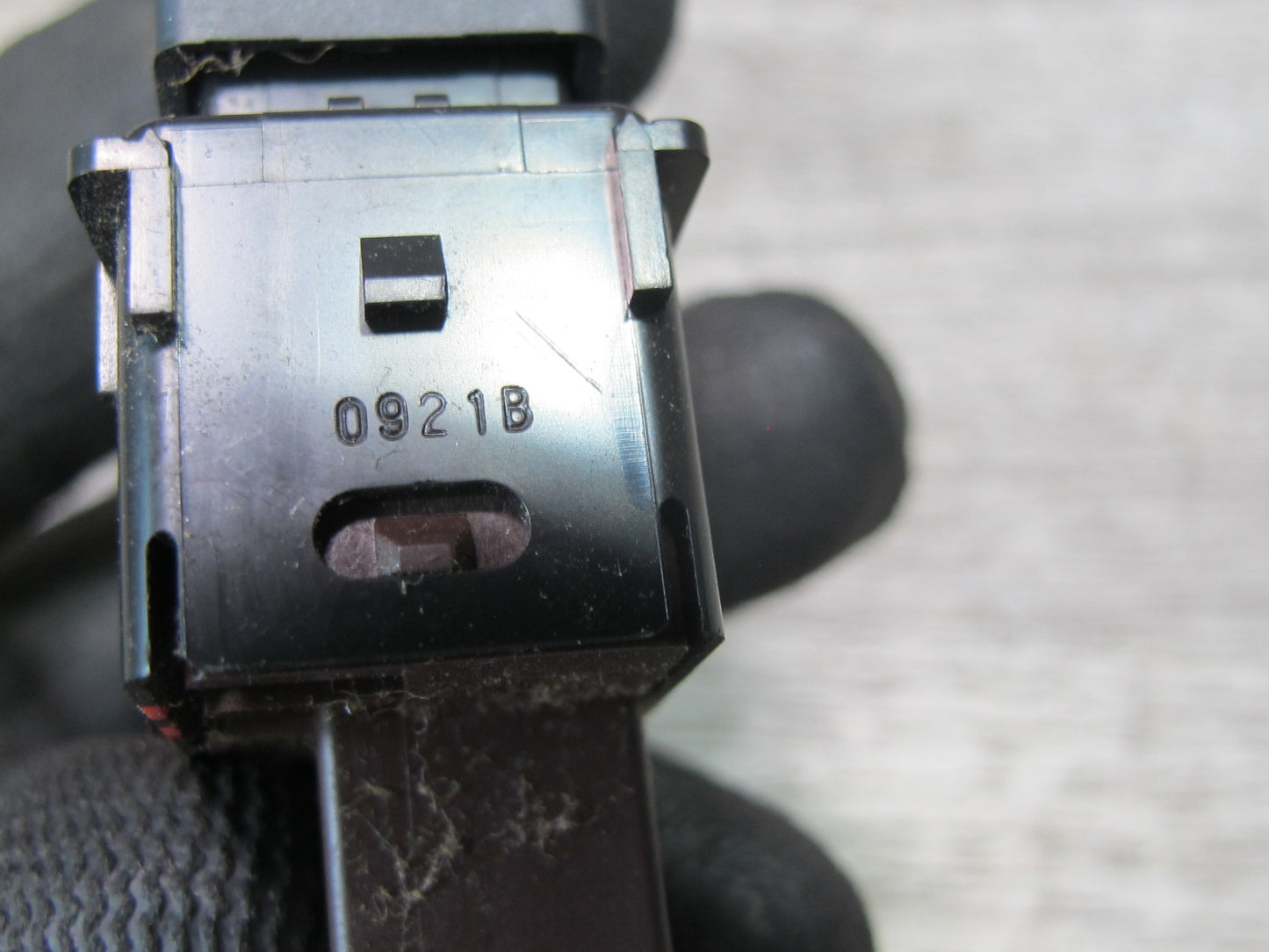 2011-2017 Infiniti QX56 QX80 Rear Right Side Trunk Seat Fold Down Switch Button