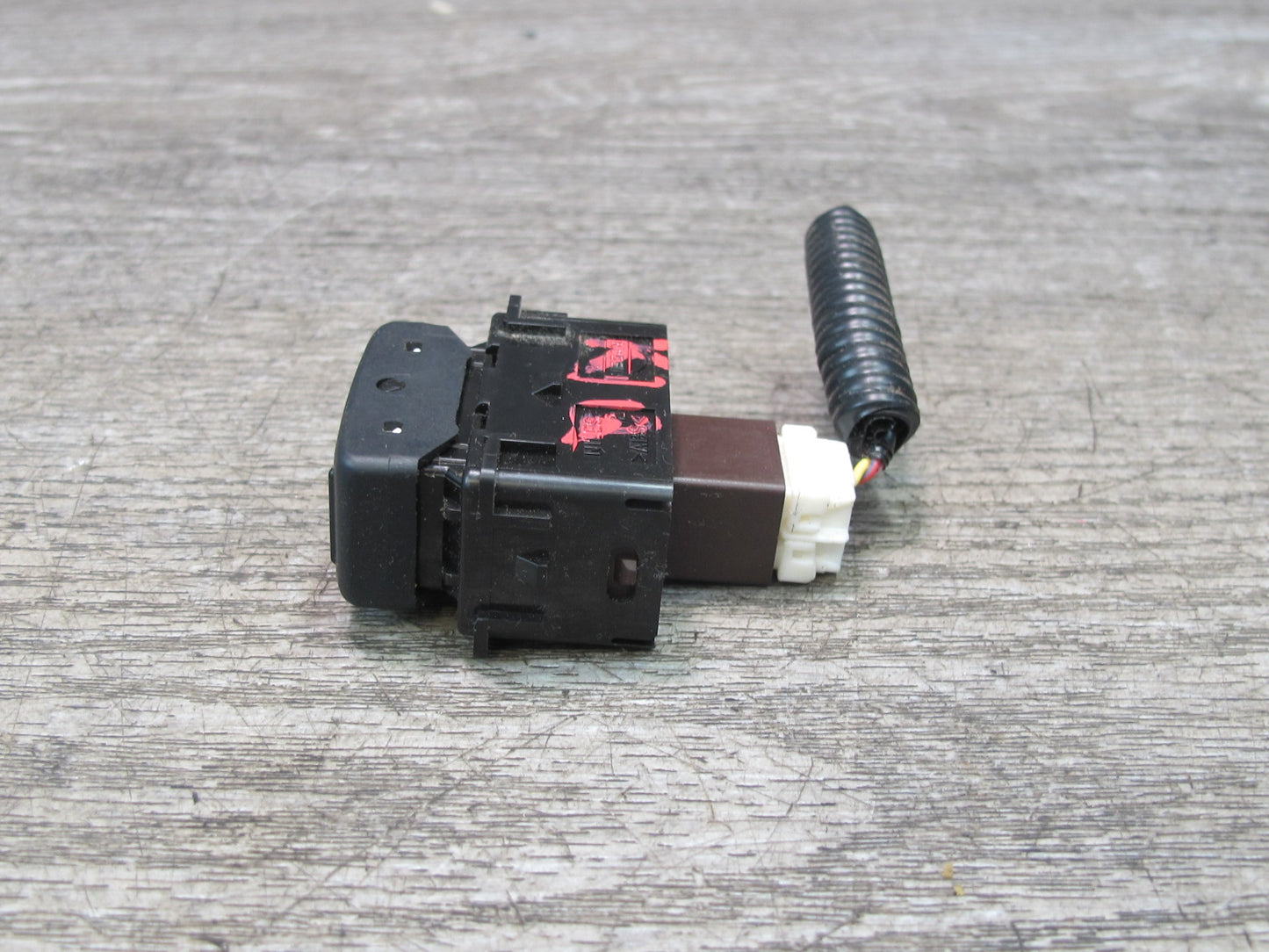 2011-2017 Infiniti QX56 QX80 Rear Right Side Trunk Seat Fold Down Switch Button