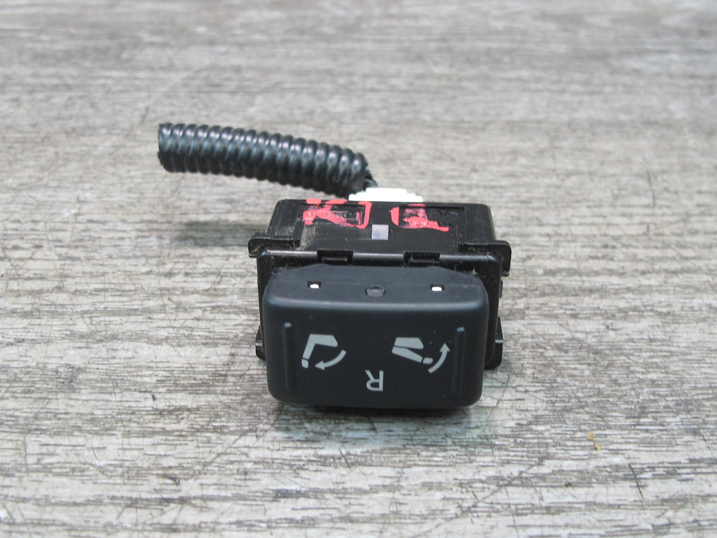 2011-2017 Infiniti QX56 QX80 Rear Right Side Trunk Seat Fold Down Switch Button