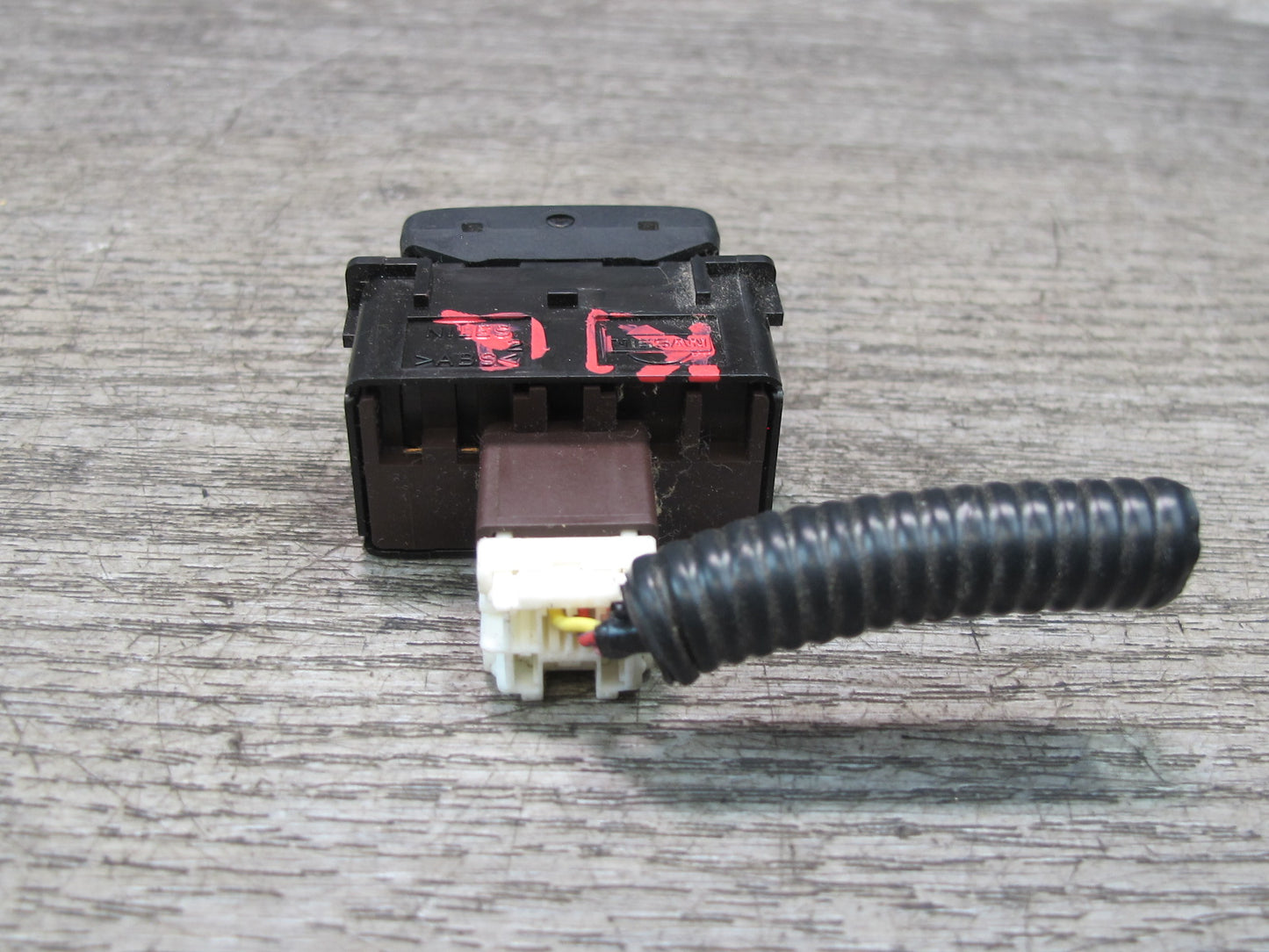 2011-2017 Infiniti QX56 QX80 Rear Right Side Trunk Seat Fold Down Switch Button