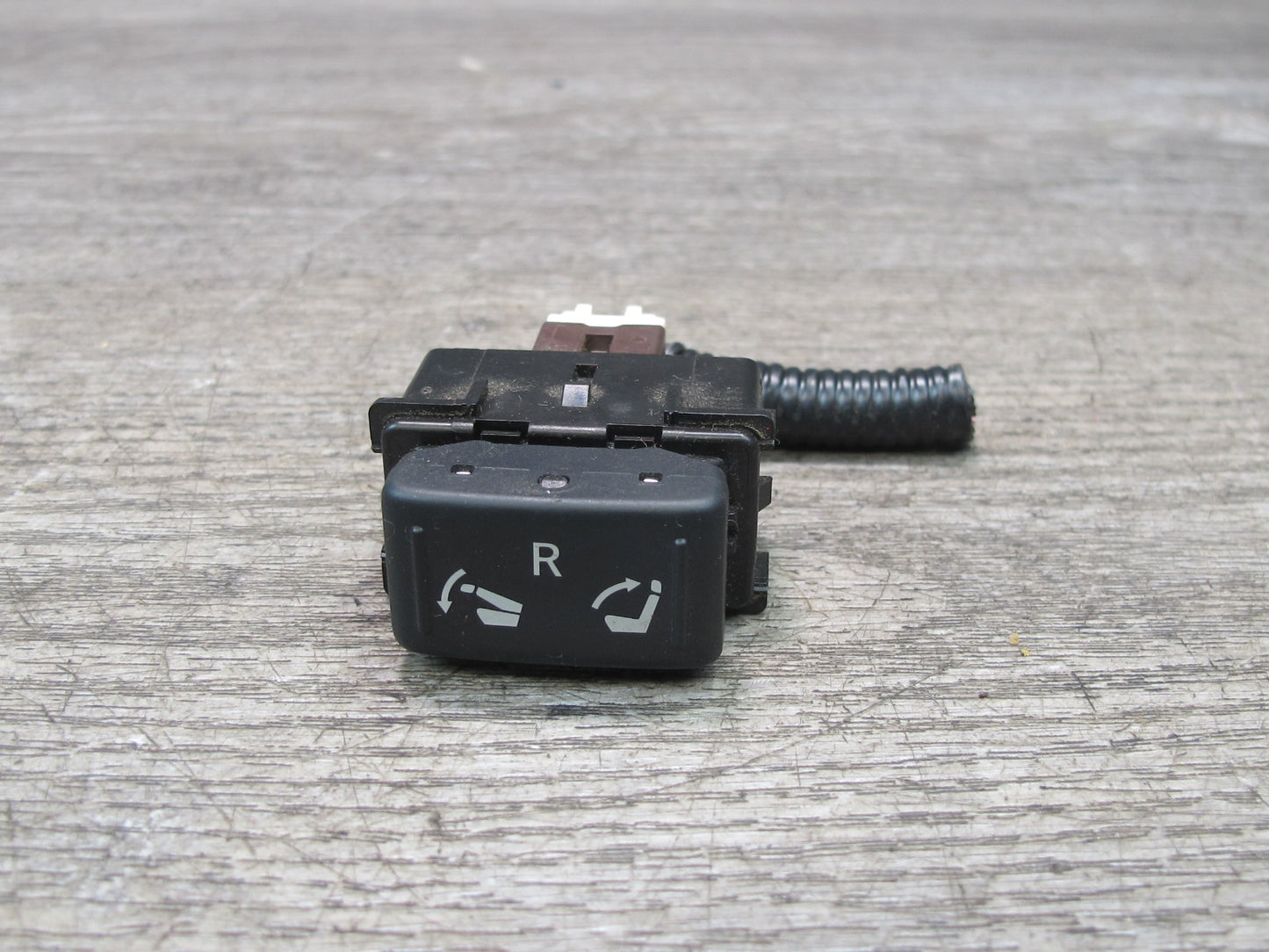 2011-2017 Infiniti QX56 QX80 Rear Right Side Trunk Seat Fold Down Switch Button