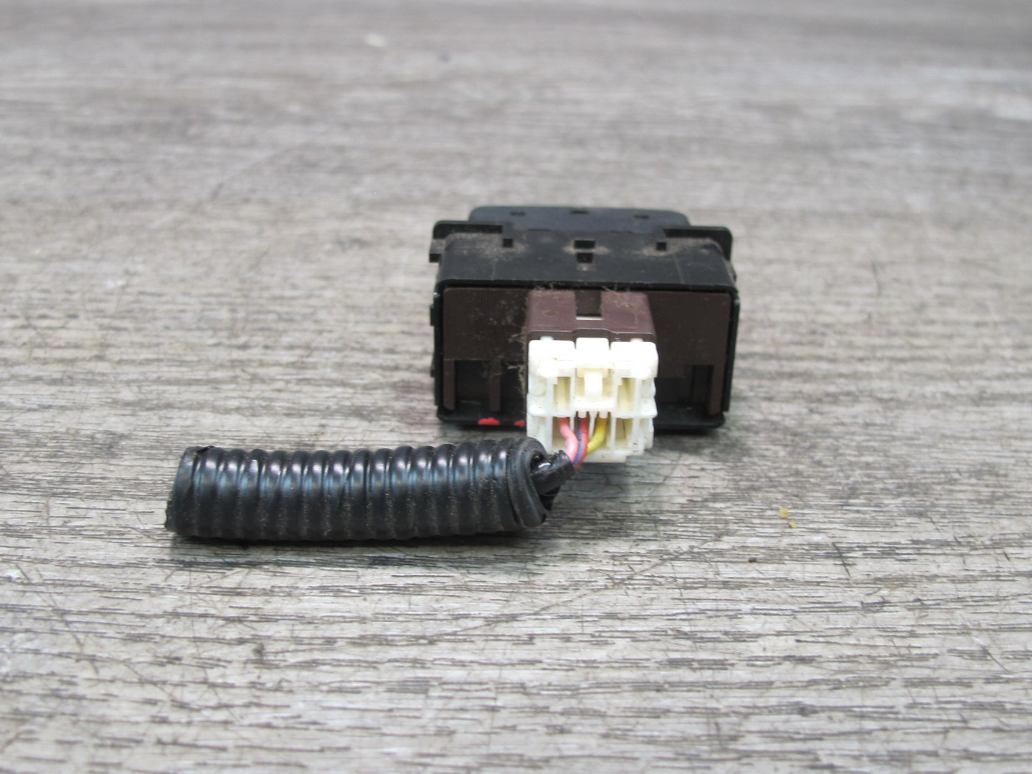 2011-2017 Infiniti QX56 QX80 Rear Right Side Trunk Seat Fold Down Switch Button