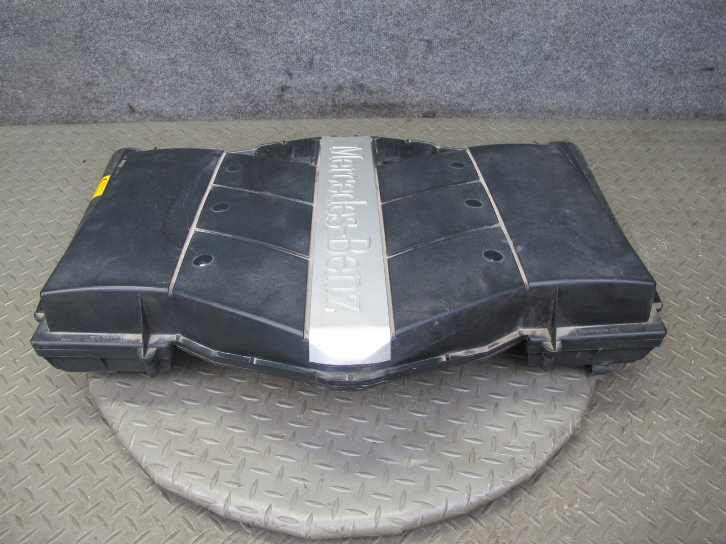 03-06 Mercedes R230 SL500 M113 Engine Air Intake Cleaner Filter Box OEM