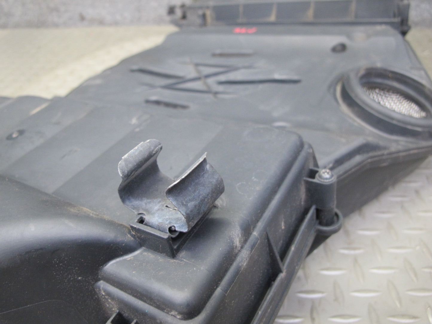 03-06 Mercedes R230 SL500 M113 Engine Air Intake Cleaner Filter Box OEM