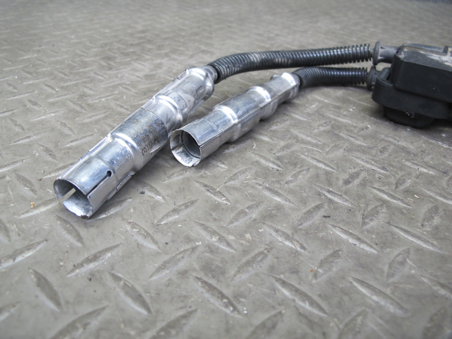 03-06 Mercedes R230 SL500 M113 Set of 8 Engine Ignition Coil 0001587803 OEM