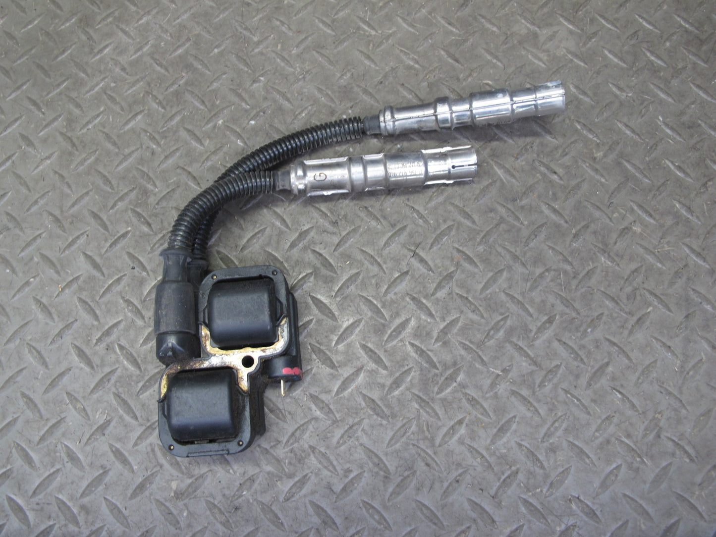 03-06 Mercedes R230 SL500 M113 Set of 8 Engine Ignition Coil 0001587803 OEM