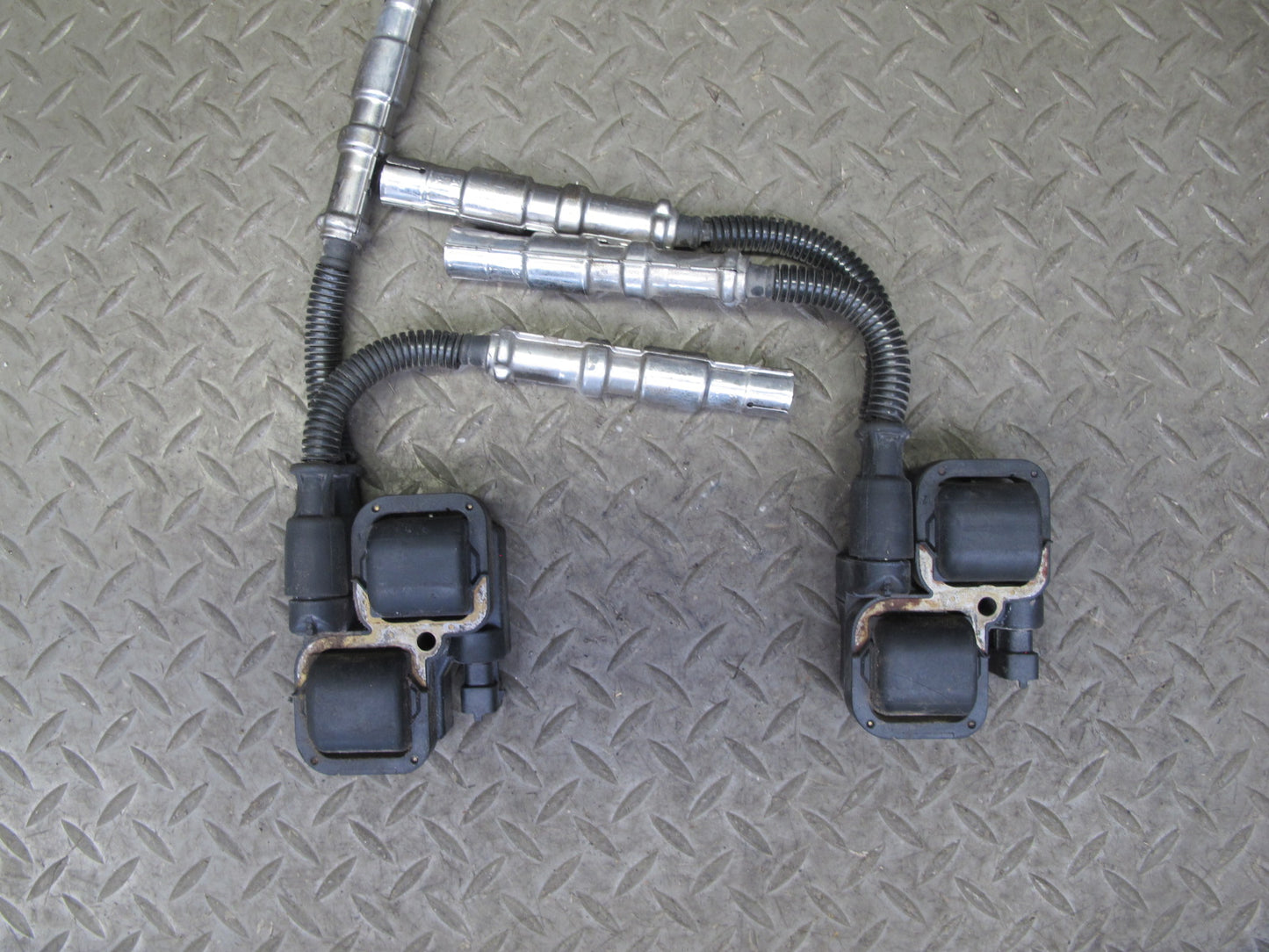 03-06 Mercedes R230 SL500 M113 Set of 8 Engine Ignition Coil 0001587803 OEM