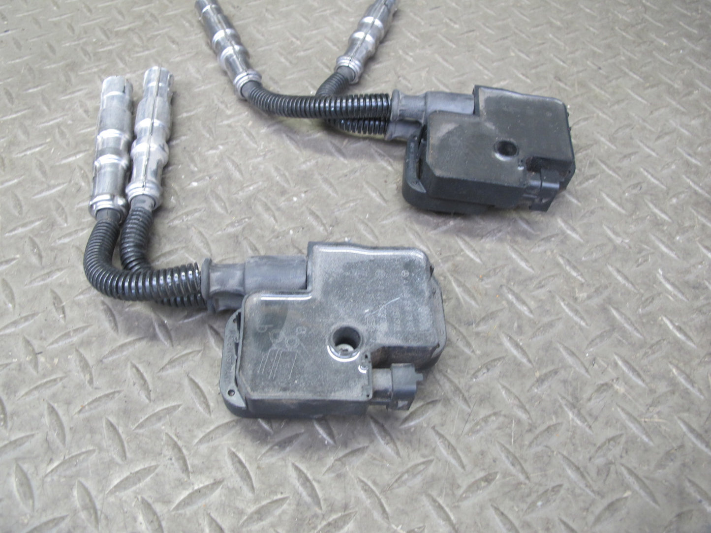 03-06 Mercedes R230 SL500 M113 Set of 8 Engine Ignition Coil 0001587803 OEM