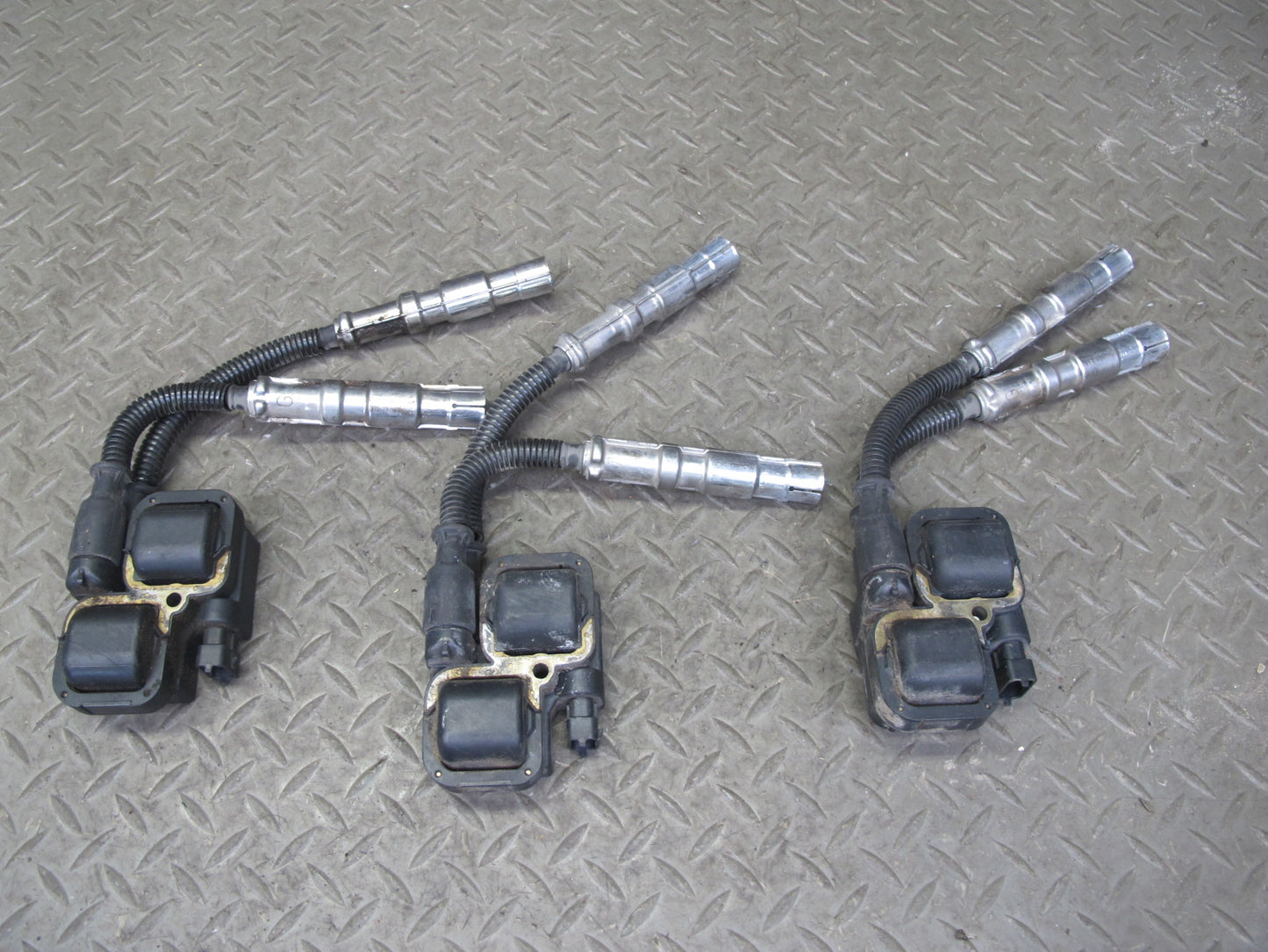 03-06 Mercedes R230 SL500 M113 Set of 8 Engine Ignition Coil 0001587803 OEM