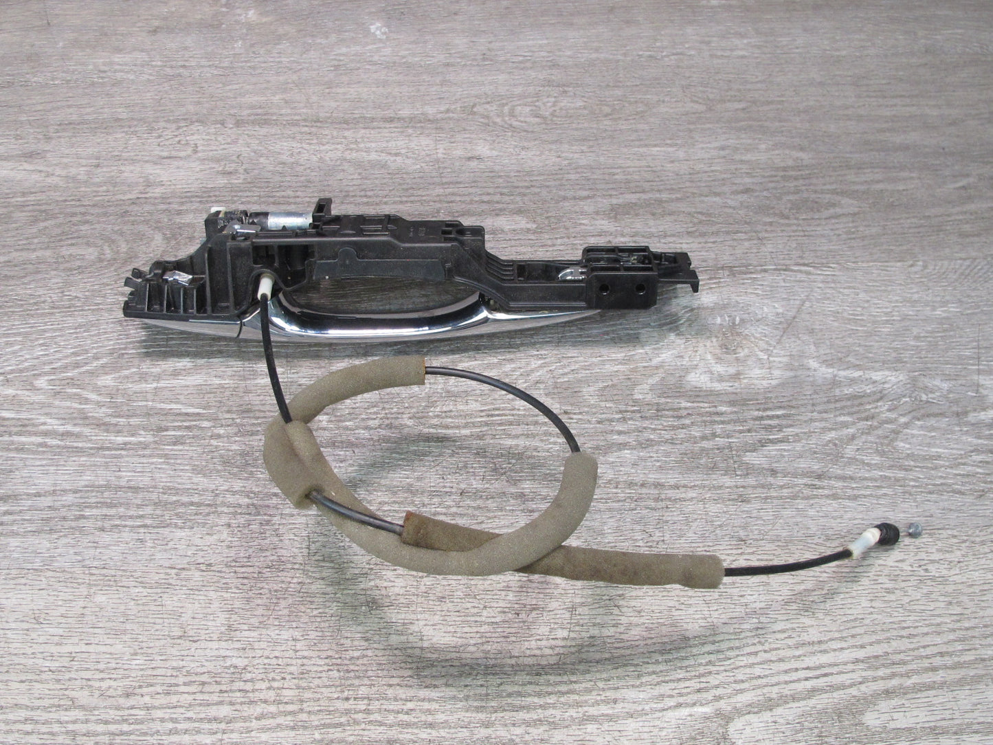 2011-2017 Infiniti QX56 QX80 Rear Left Driver Side Door Exterior Handle