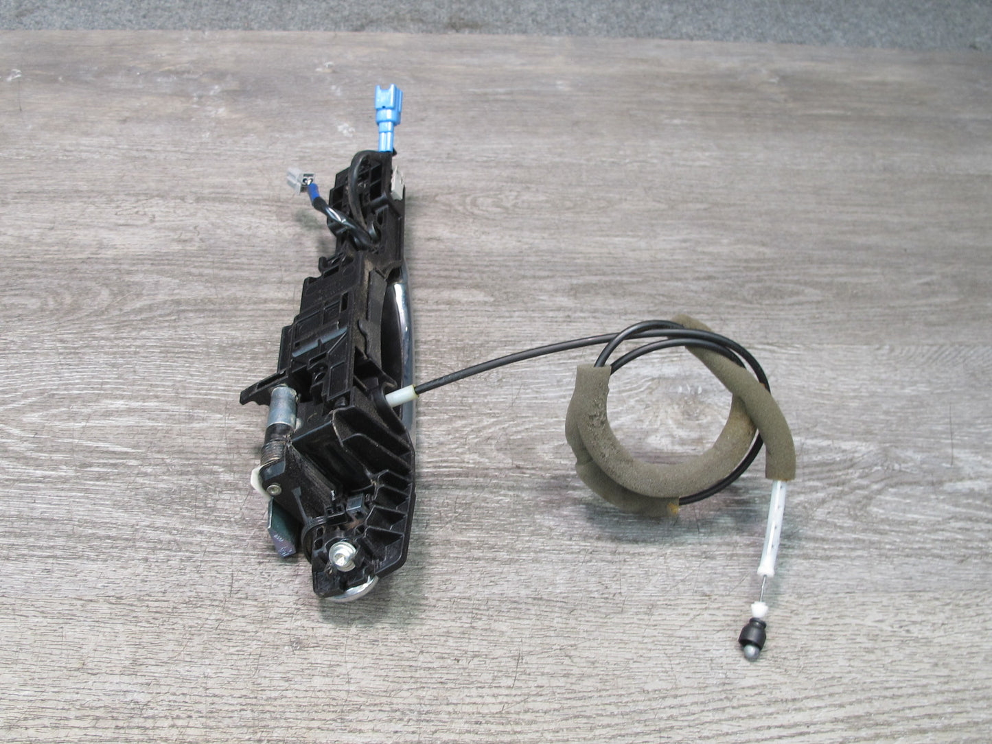 2011-2017 Infiniti QX56 QX80 Front Left Driver Side Door Exterior Handle