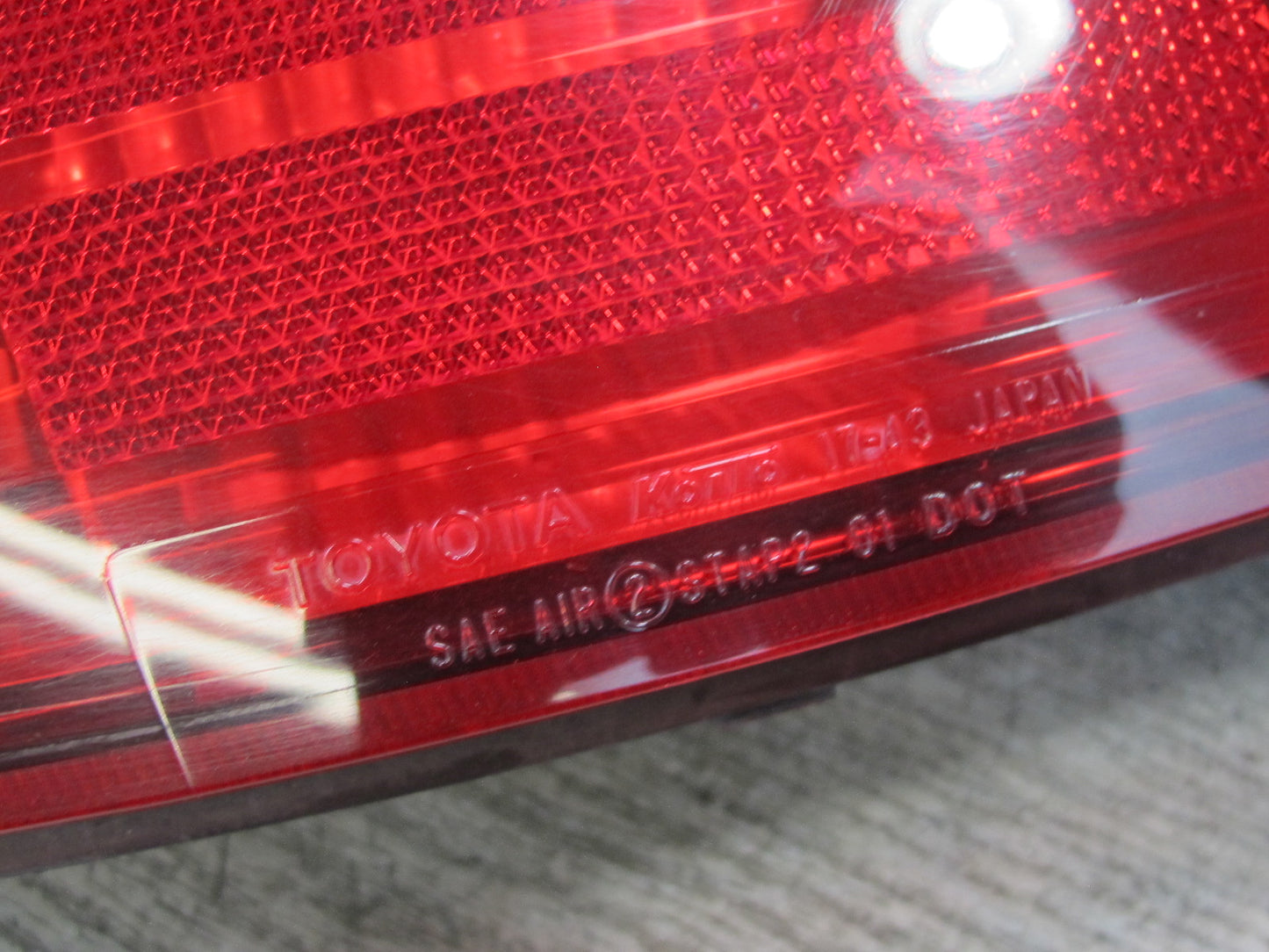 03-05 Toyota MR2 Spyder ZZW30L Set of 2 Rear Left & Right Tail Light Lamp OEM