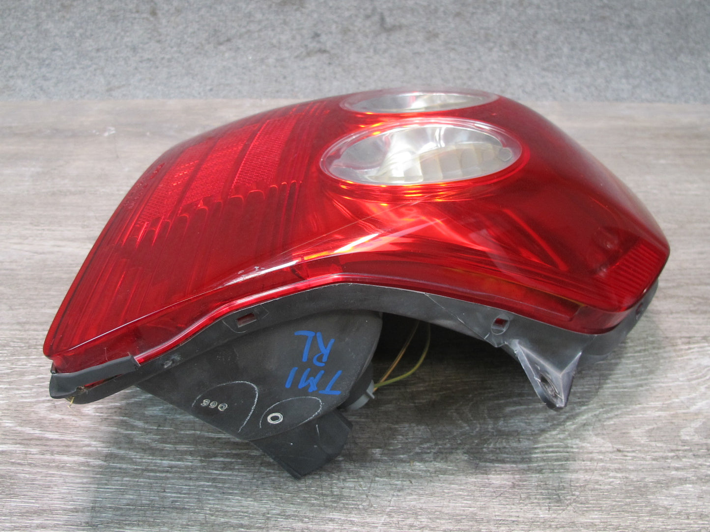 03-05 Toyota MR2 Spyder ZZW30L Set of 2 Rear Left & Right Tail Light Lamp OEM