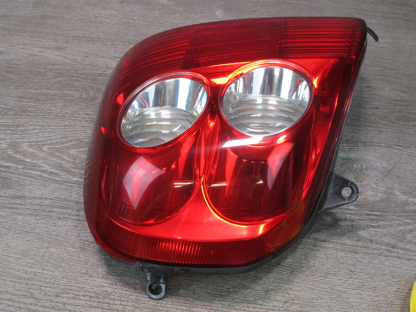 03-05 Toyota MR2 Spyder ZZW30L Set of 2 Rear Left & Right Tail Light Lamp OEM