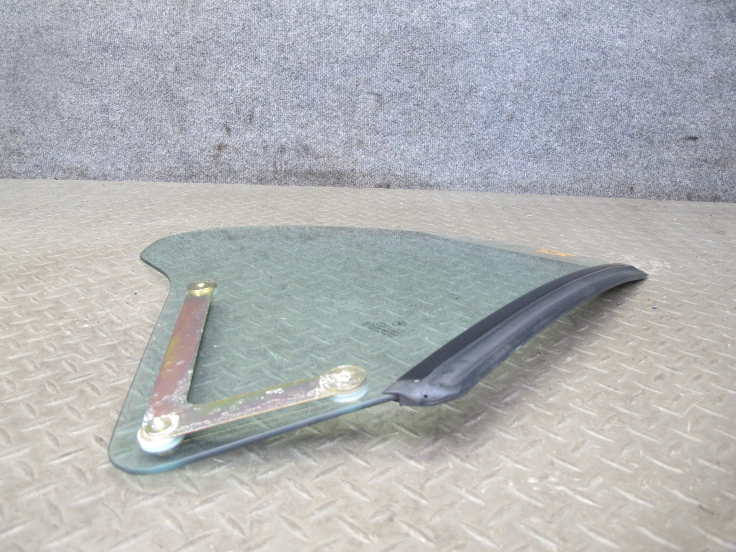 94-99 BMW E36 328iC Convertible Rear Right Quarter Glass Window OEM