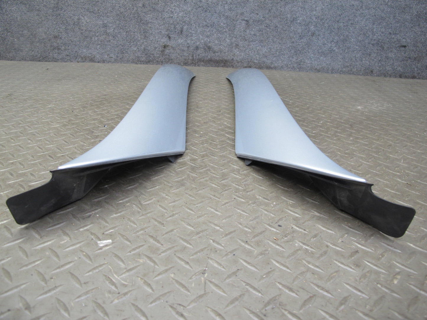 05-11 Mercedes R171 Slk-class Set of 2 Front Exterior A Pillar Trim Molding OEM
