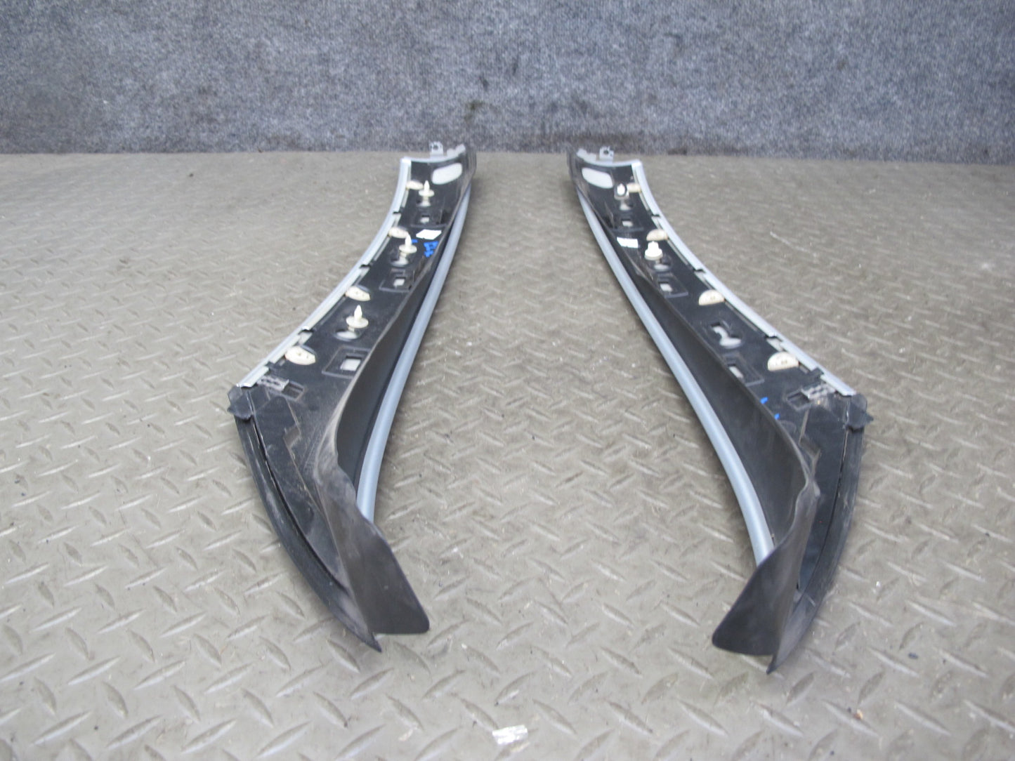 05-11 Mercedes R171 Slk-class Set of 2 Front Exterior A Pillar Trim Molding OEM