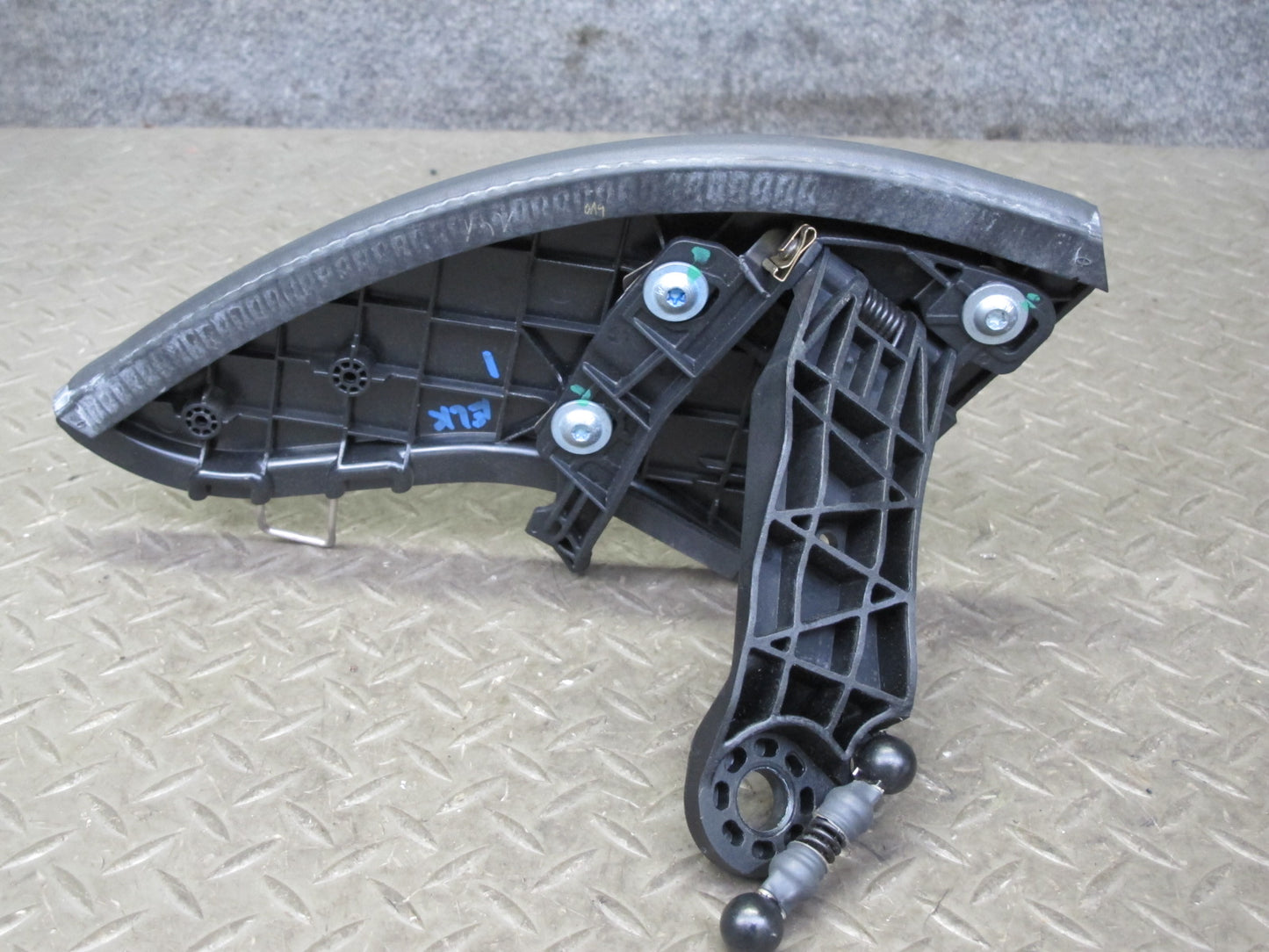 05-11 Mercedes R171 SLK Set of 2 Left & Right Hard TOP Hinge Flap Cover OEM