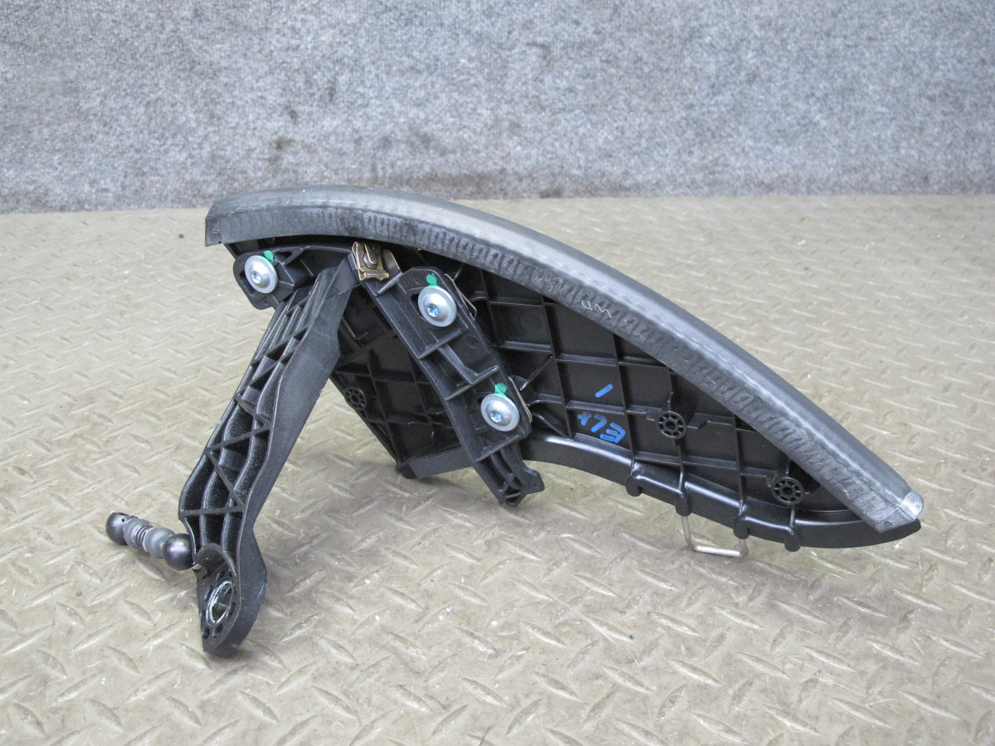 05-11 Mercedes R171 SLK Set of 2 Left & Right Hard TOP Hinge Flap Cover OEM