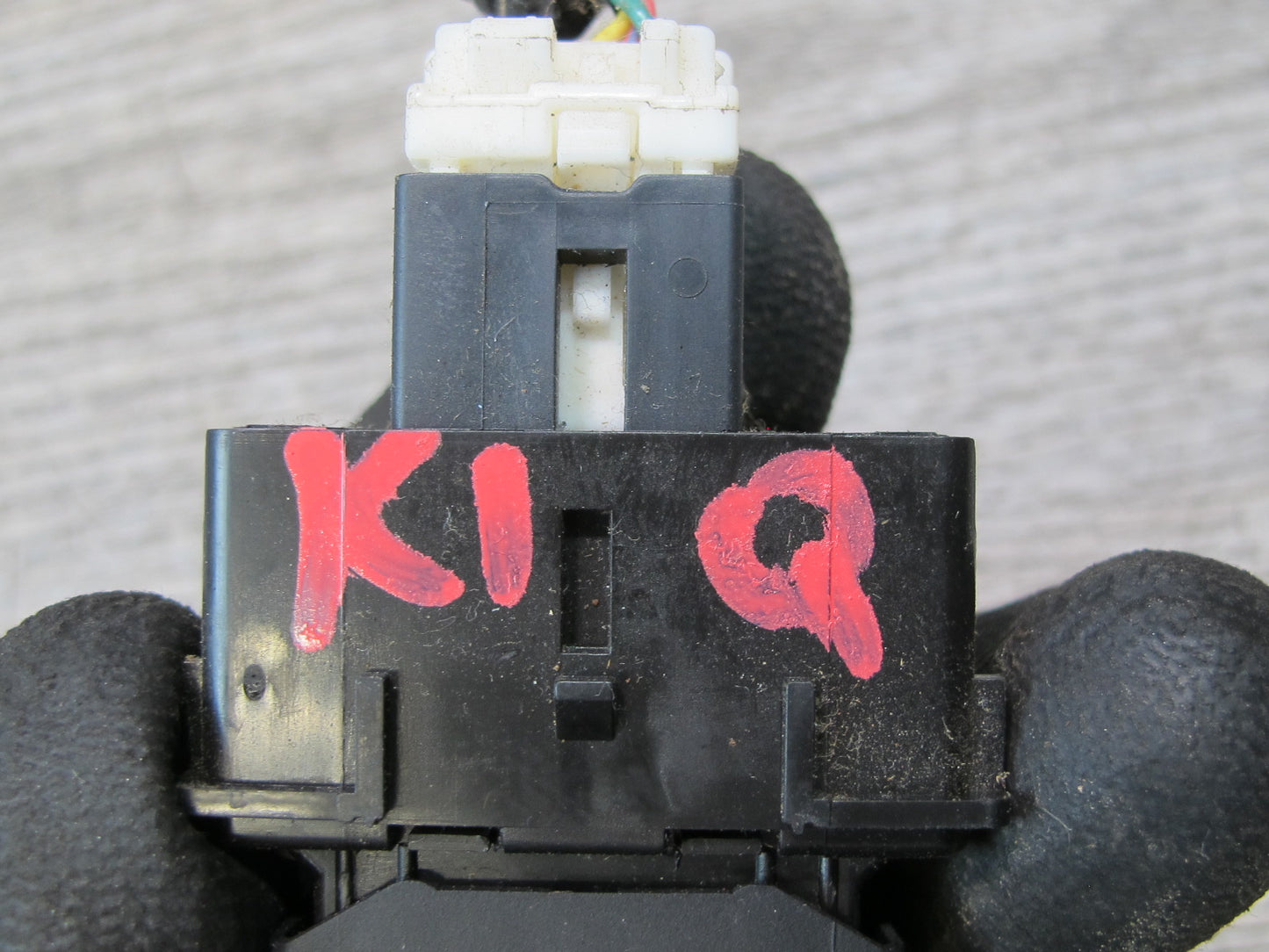 2011-2017 Infiniti QX56 QX80 Rear Left Side Trunk Seat Fold Down Switch Button