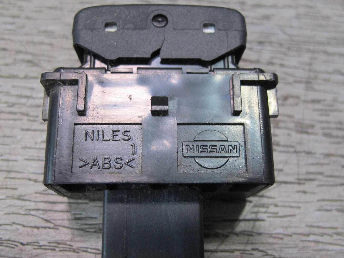 2011-2017 Infiniti QX56 QX80 Rear Left Side Trunk Seat Fold Down Switch Button