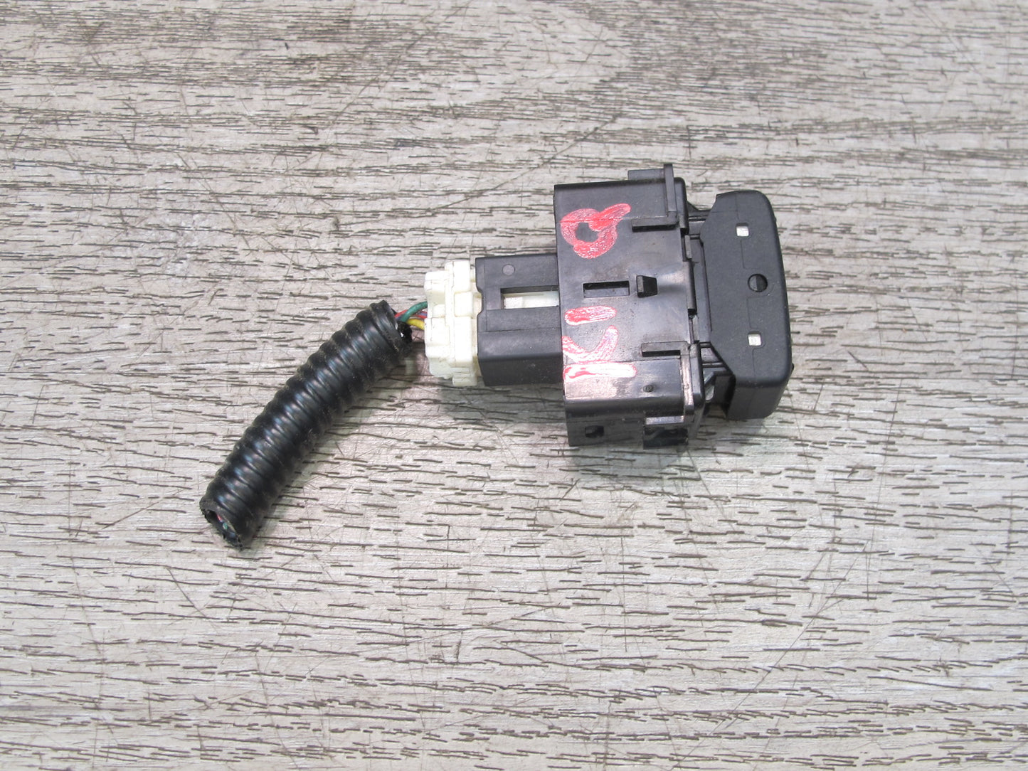 2011-2017 Infiniti QX56 QX80 Rear Left Side Trunk Seat Fold Down Switch Button