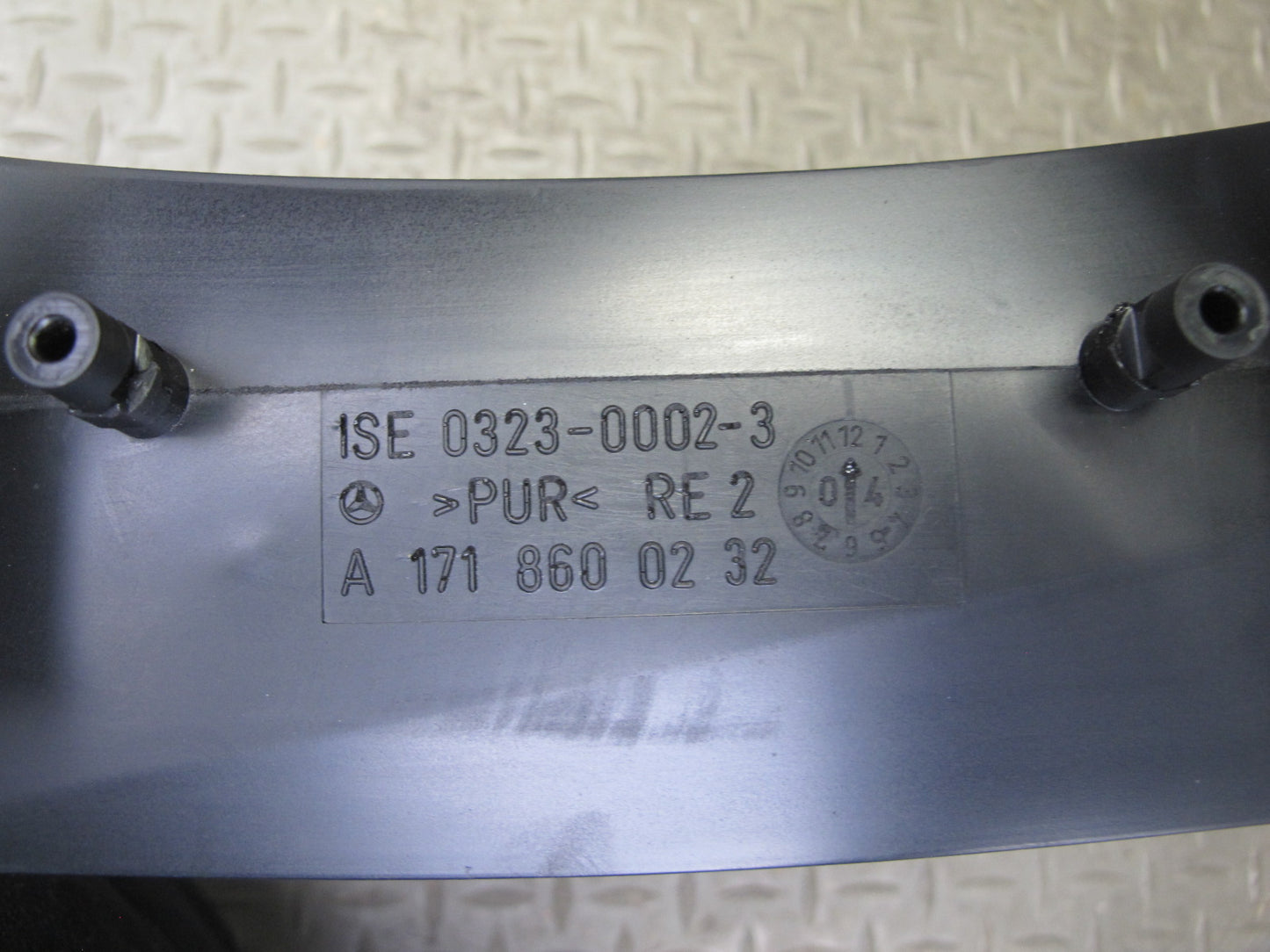 05-11 Mercedes R171 Slk-class Set of 2 Rear Headrest Head Support Roll Bar OEM