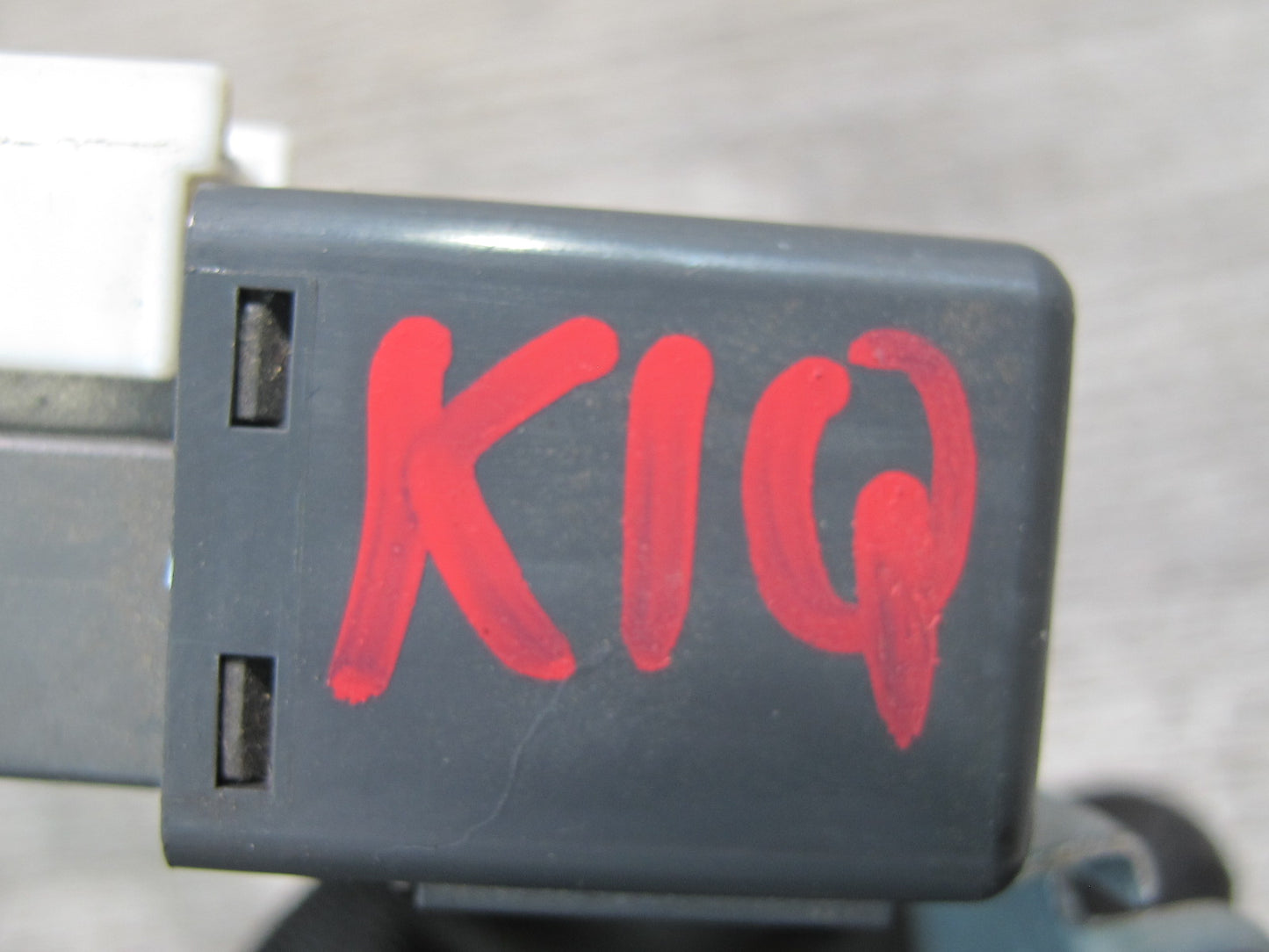 2011-2017 Infiniti QX56 QX80 Power Window Relay Circuit Breaker