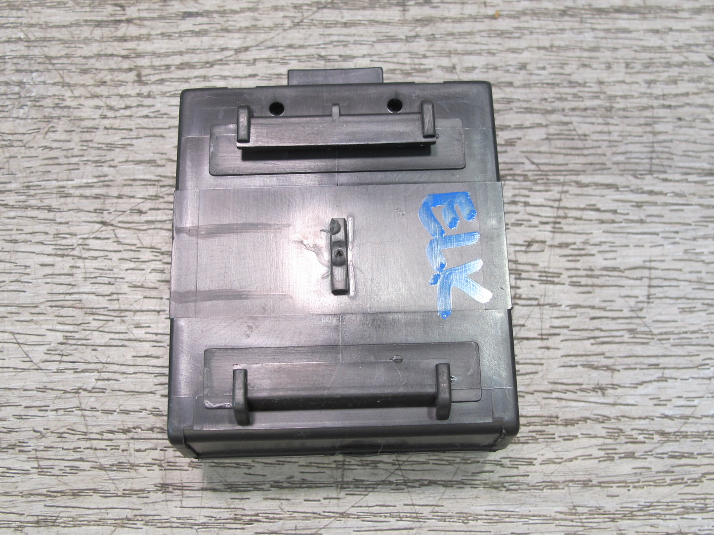 05-11 Mercedes R171 Slk-class Anti Theft Alarm Siren Sensor 2118209126 OEM