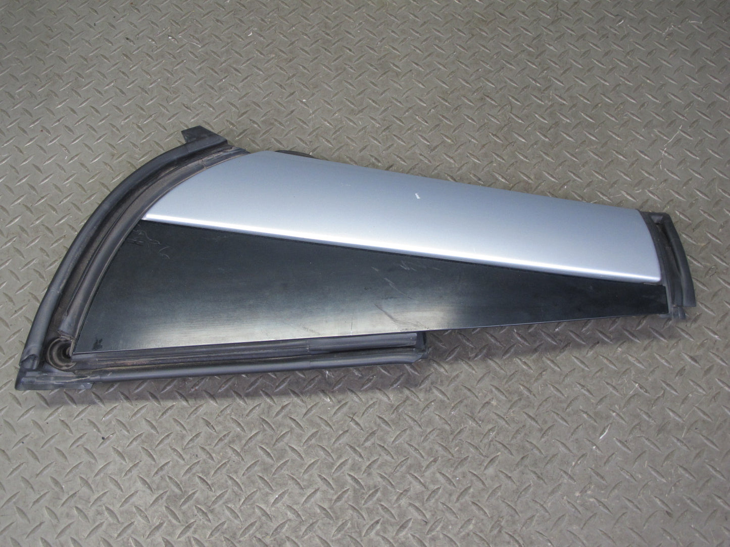 05-11 Mercedes R171 Slk-class Set of 2 Rear Exterior C Pillar Trim Molding OEM