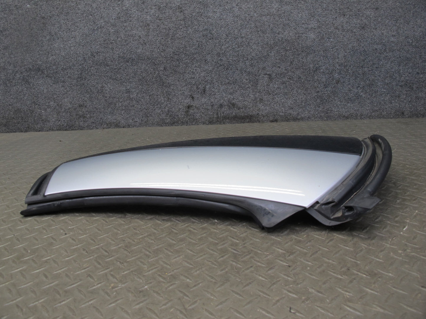 05-11 Mercedes R171 Slk-class Set of 2 Rear Exterior C Pillar Trim Molding OEM