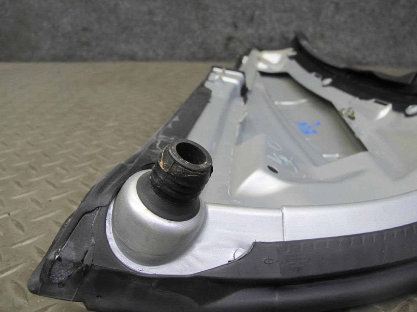 05-11 Mercedes R171 Slk-class Set of 2 Rear Exterior C Pillar Trim Molding OEM