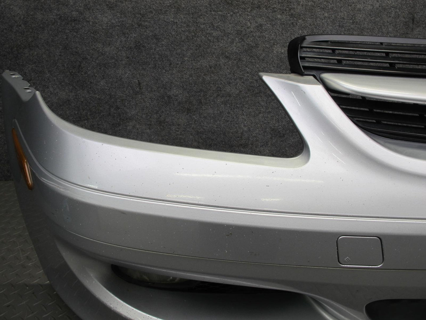 05-08 Mercedes R171 Slk-class Front Bumper Cover w Grilles & Fog Lights OEM