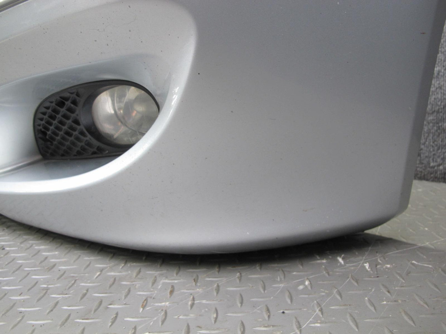 05-08 Mercedes R171 Slk-class Front Bumper Cover w Grilles & Fog Lights OEM