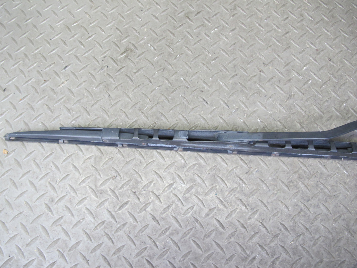 96-99 Mercedes W140 C140 Cl-class Coupe Set of 2 Front Windshield Wiper Arm OEM