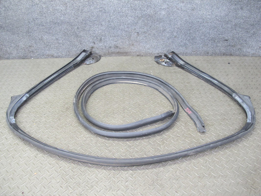 07-10 Saturn SKY Upper Roof Windshield Weatherstrip Rubber Seal Set OEM